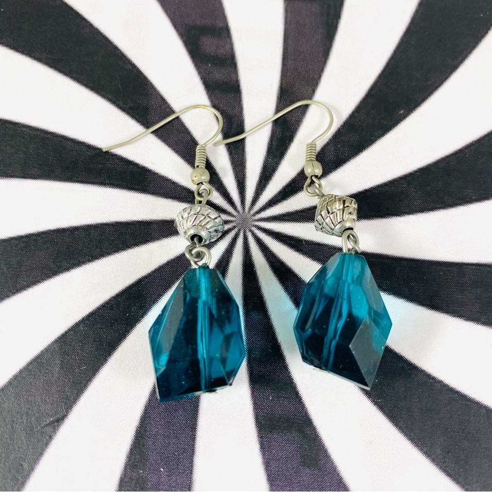 Deep teal crystal rock style drop earrings with silver-tone findings